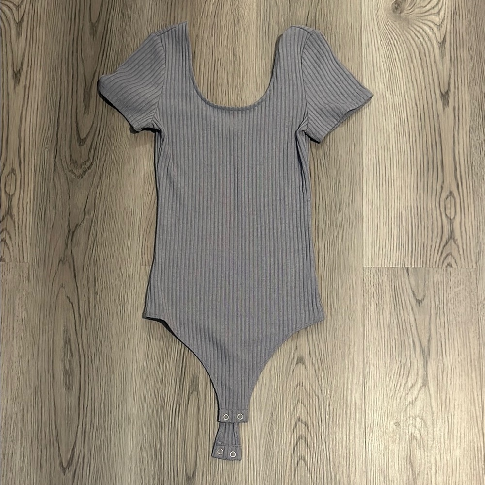 Express Women’s Purple Scoop Neck Bodysuit Size XS
